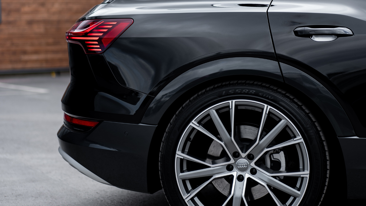 Audi Parcel Shelf
